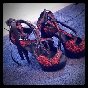 Pleaser 6' inch heels size 8